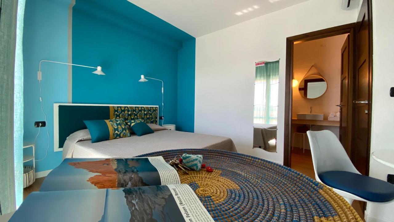 La Tortorella Room & Apartment Tortoli Bagian luar foto