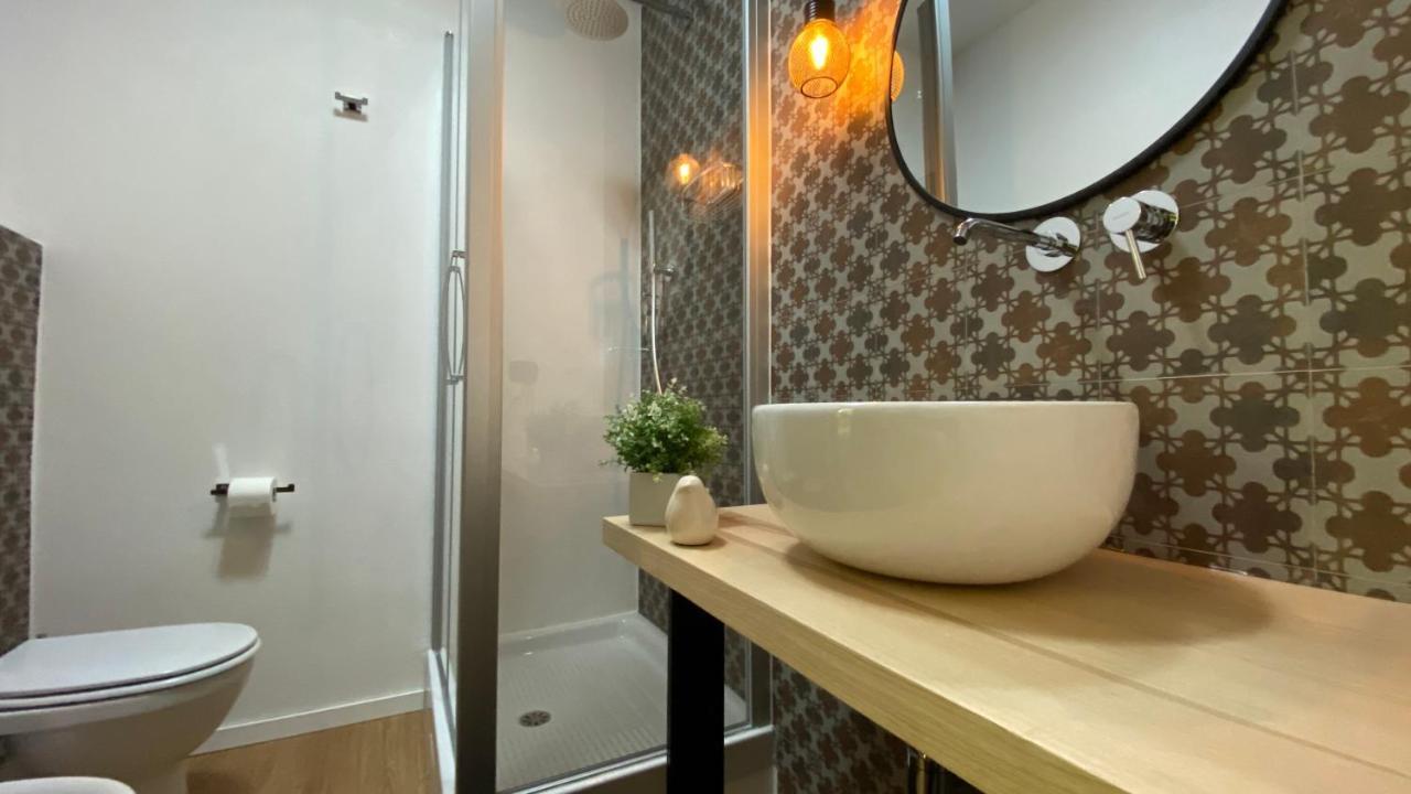 La Tortorella Room & Apartment Tortoli Bagian luar foto