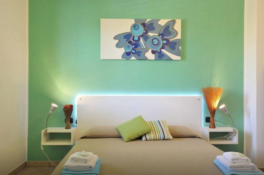 La Tortorella Room & Apartment Tortoli Bagian luar foto
